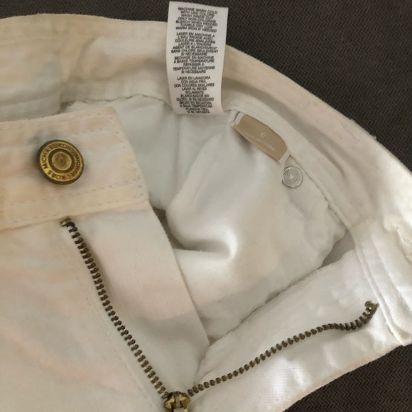Michael Kors white skinny jeans. - Picture 9 of 12